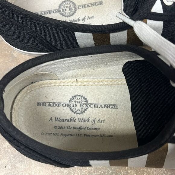 Bradford exchange Saint sneakers - Picture 2 of 4